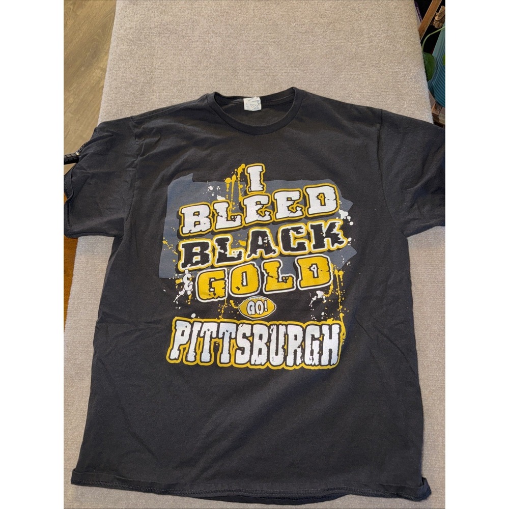 Pittsburgh Steelers Football " I Bleed Black and Gold" Men's T-shirt Size L